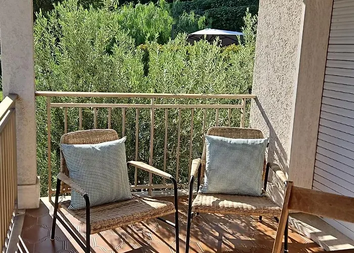 Carola Apartmán Sanremo